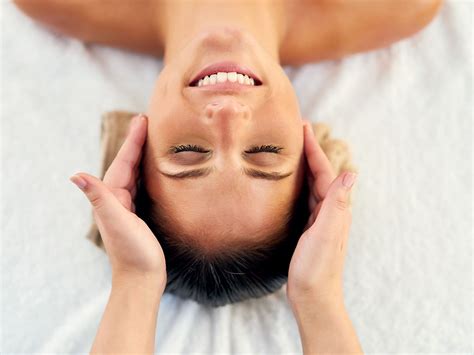 Sinnliche Ganzkörpermassage Erotik Massage Rohrmoos